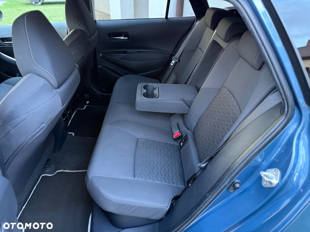 Toyota Corolla 2.0 Hybrid Comfort - 12