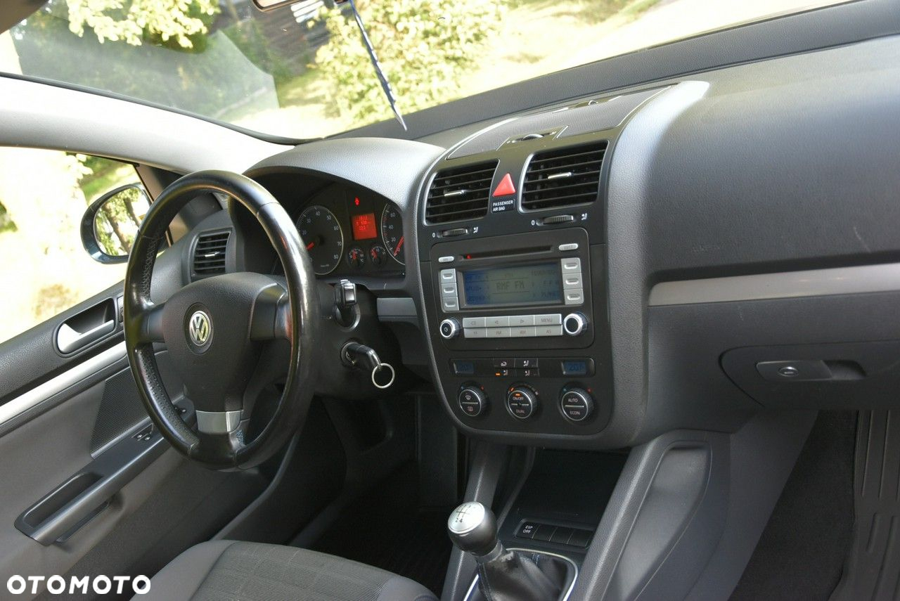 Volkswagen Golf - 9
