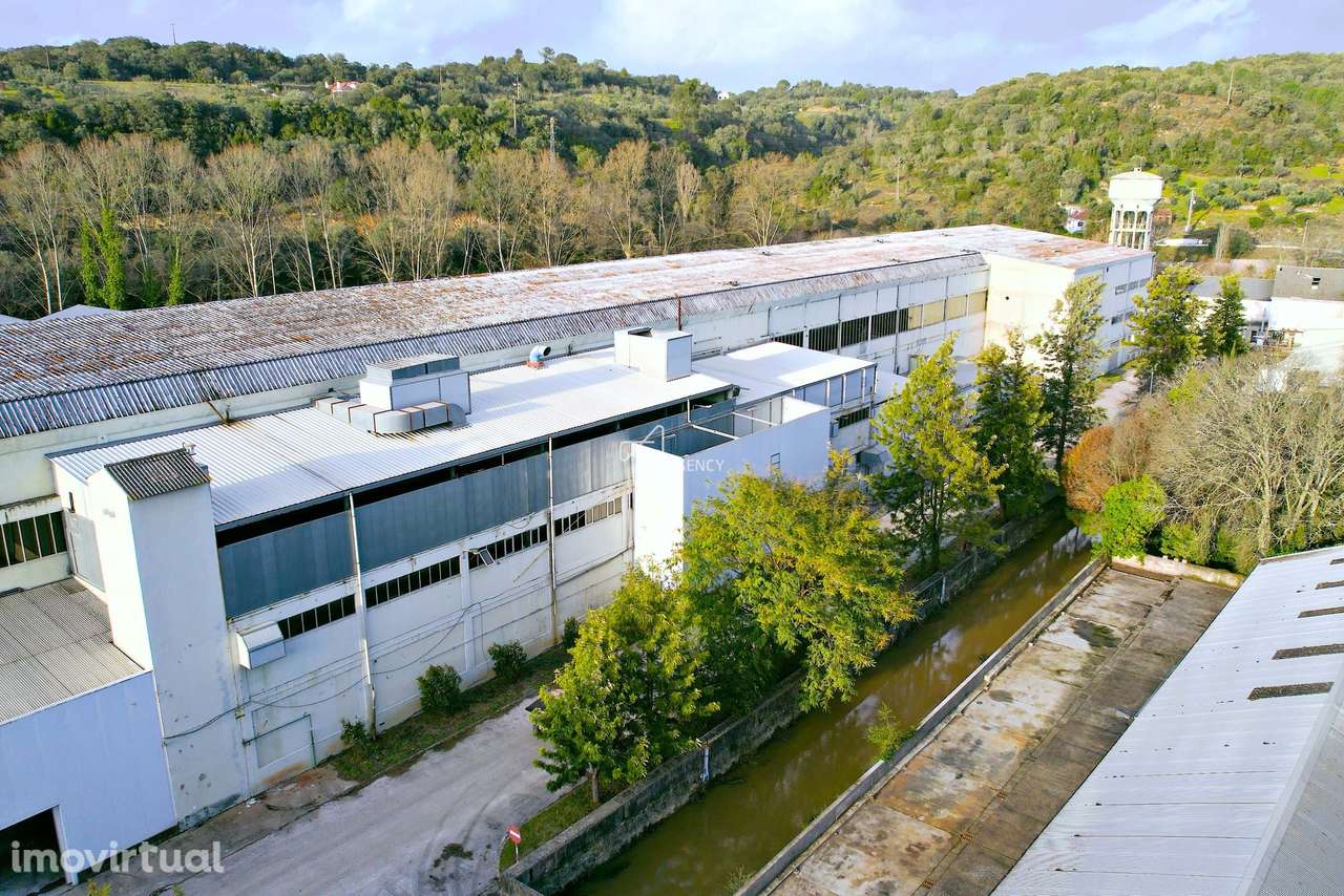 PRADO - Terreno com armazéns de grande potencial - Grande imagem: 4/25