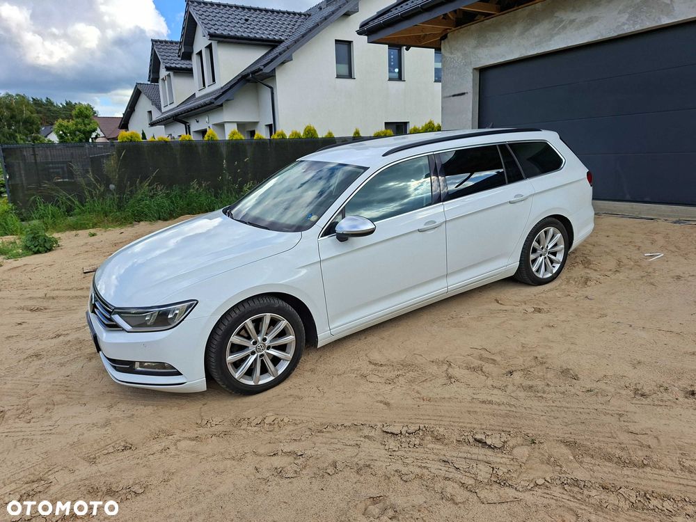 Volkswagen Passat - 4