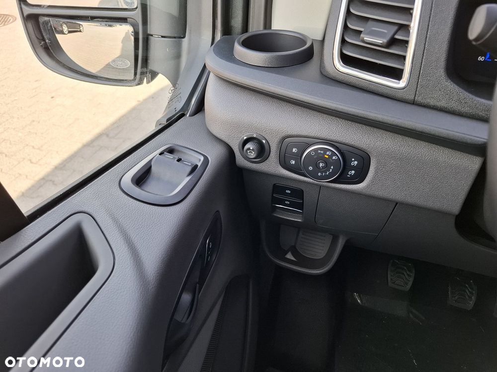 Ford Transit L3H2 - 16