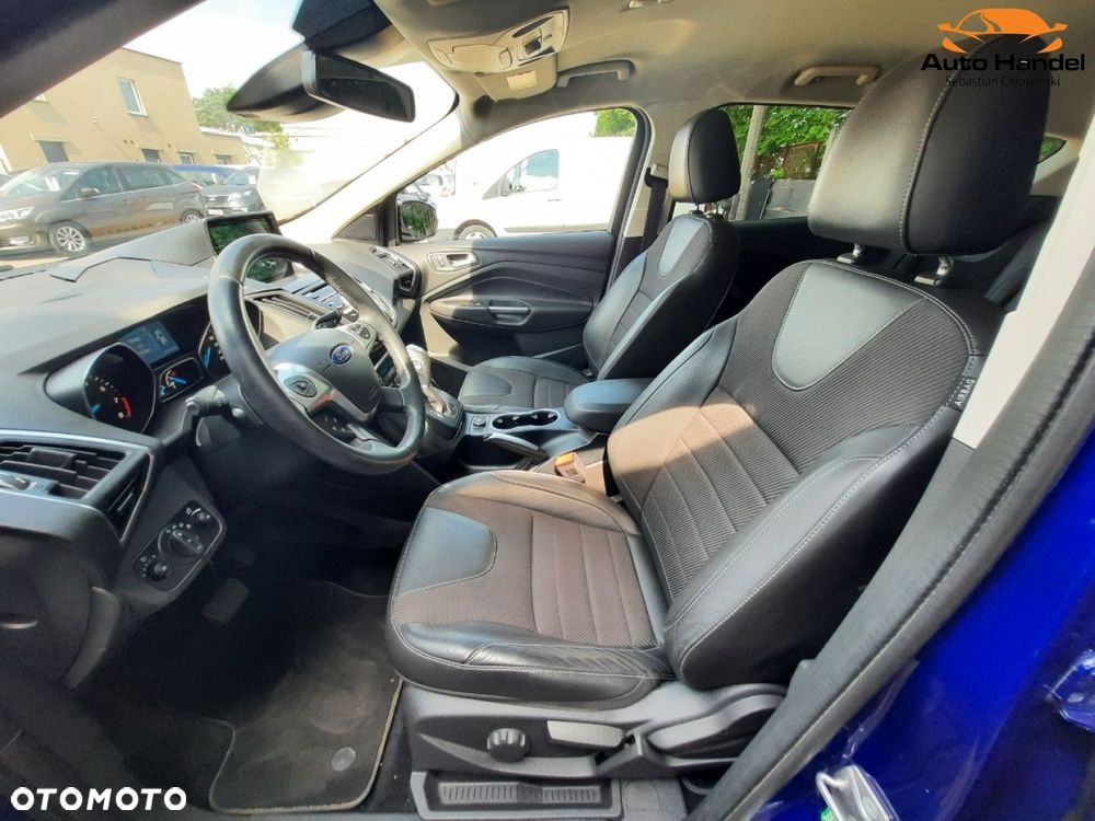Ford Kuga 1.5 EcoBoost 4x4 Titanium - 38