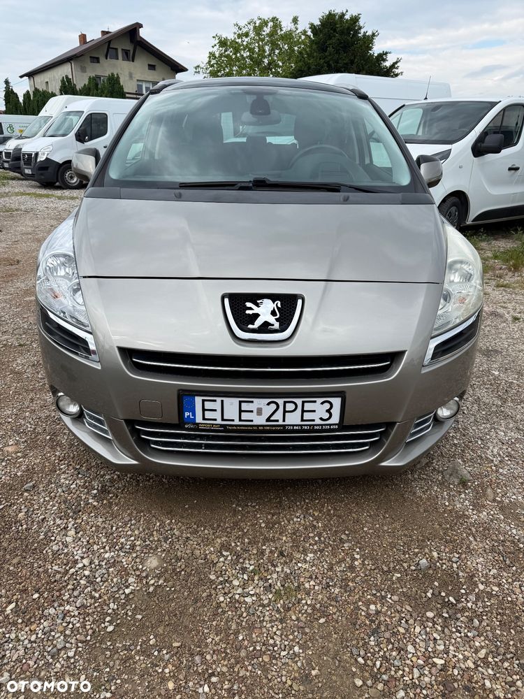 Peugeot 5008 2011 photo 5