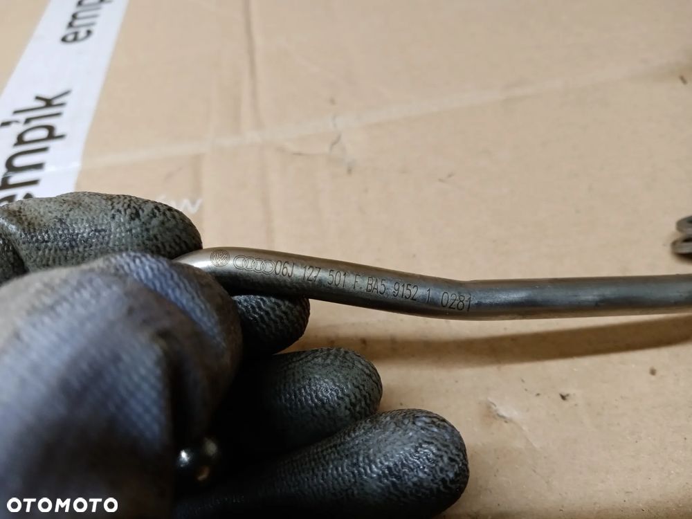 Przewód rurka smarująca dopływu oleju olejowa turbiny VW Golf VI 6 1.2 TSI 03F145140E - 4