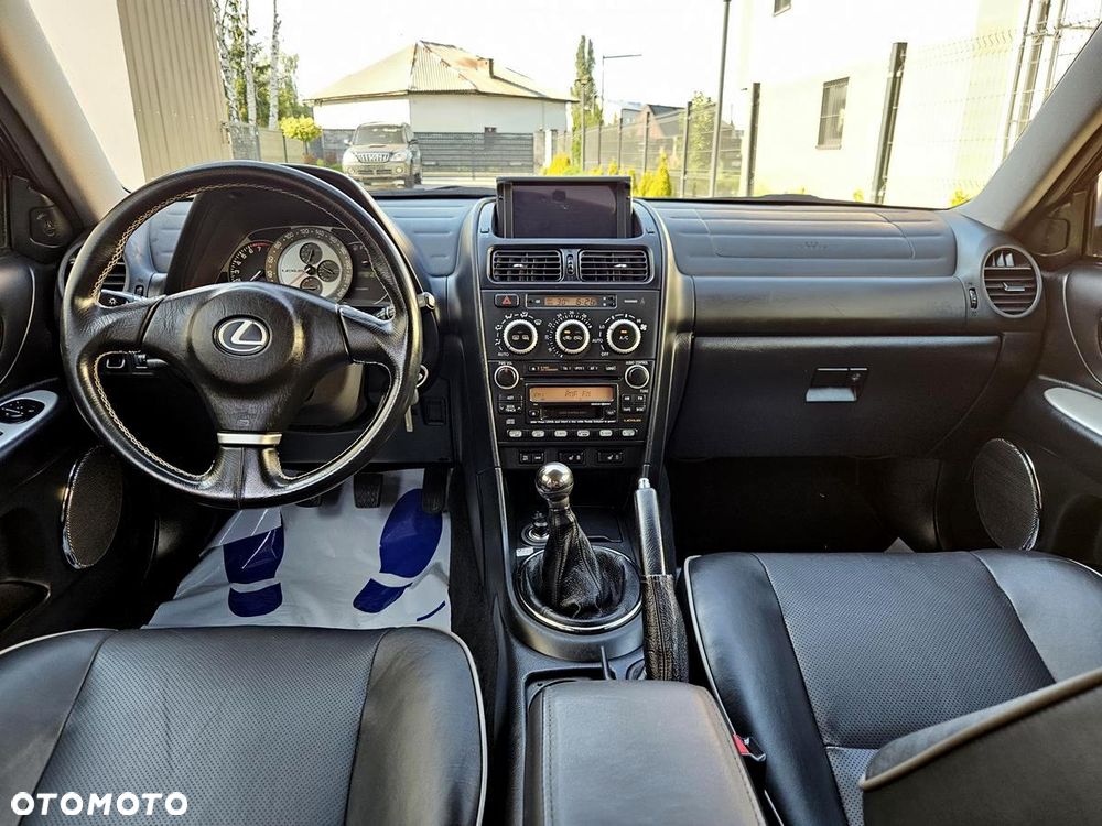 Lexus IS 200 SC Prestige - 21