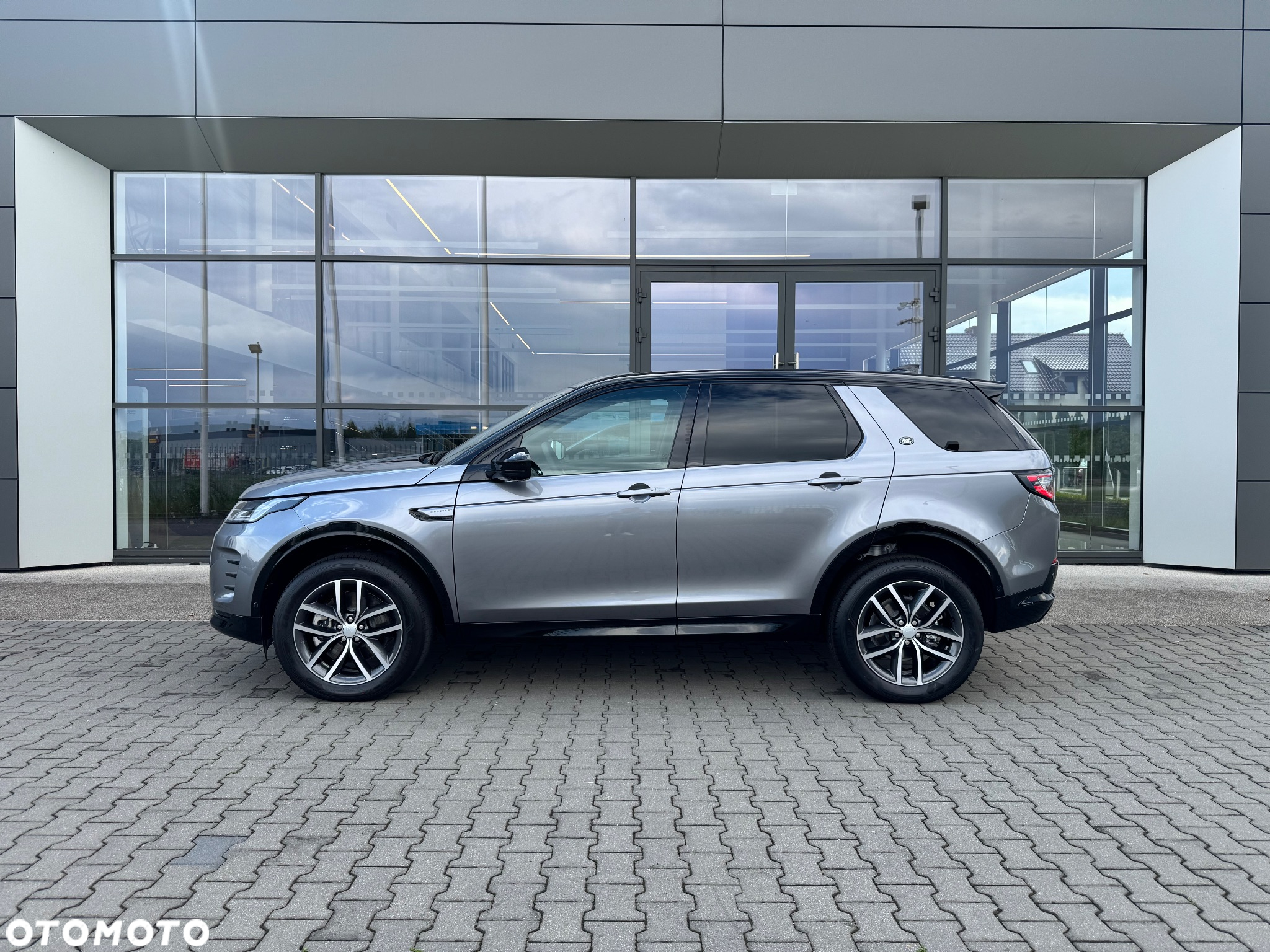 Land Rover Discovery Sport - 3