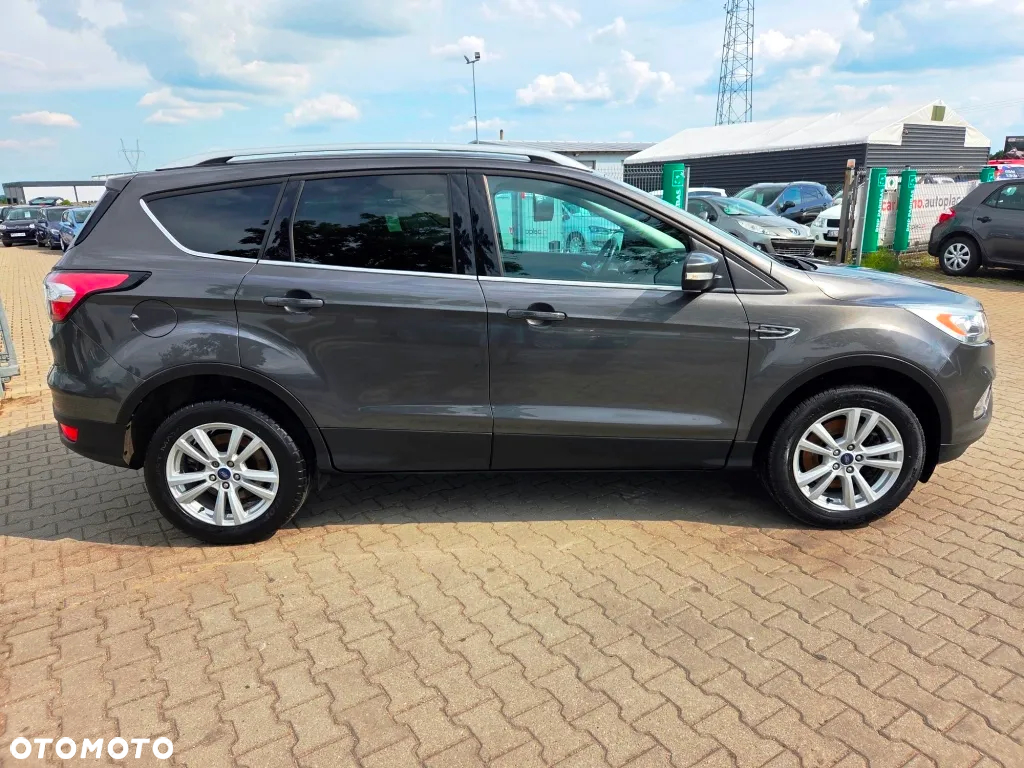 Ford Kuga 2.0 TDCi 2x4 Business Edition - 4