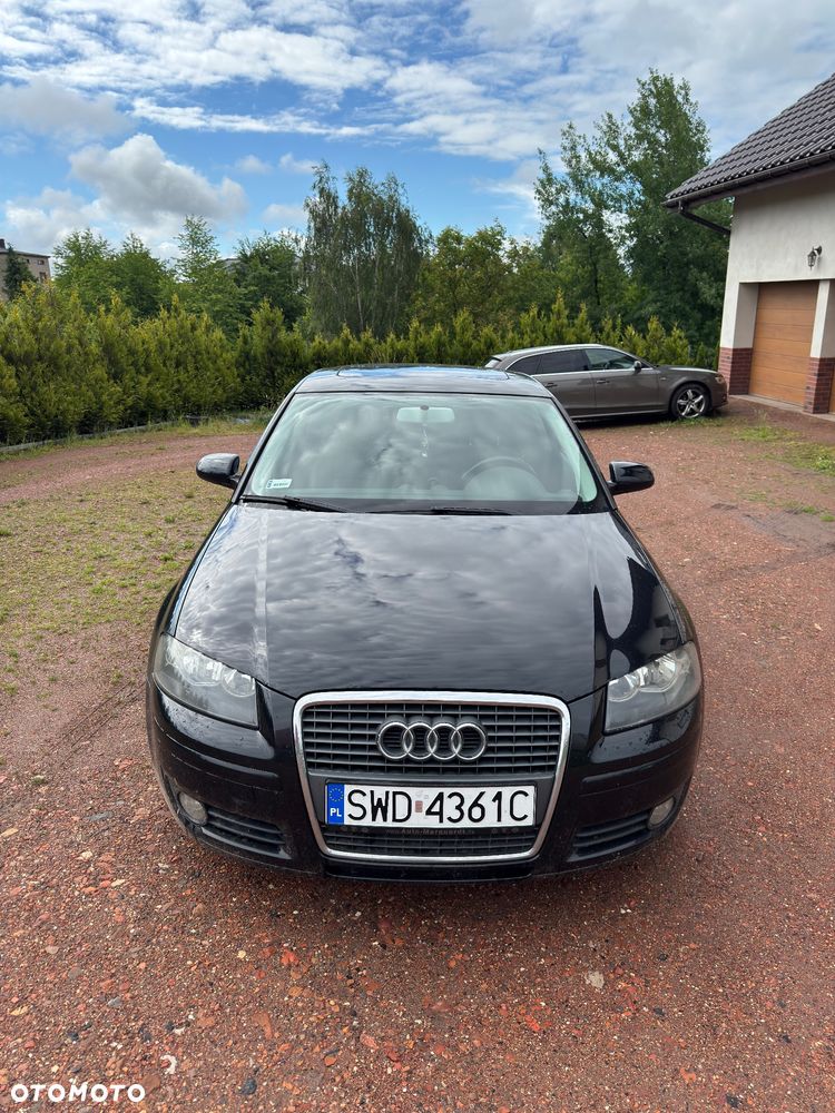 Audi A3 Sportback - 1