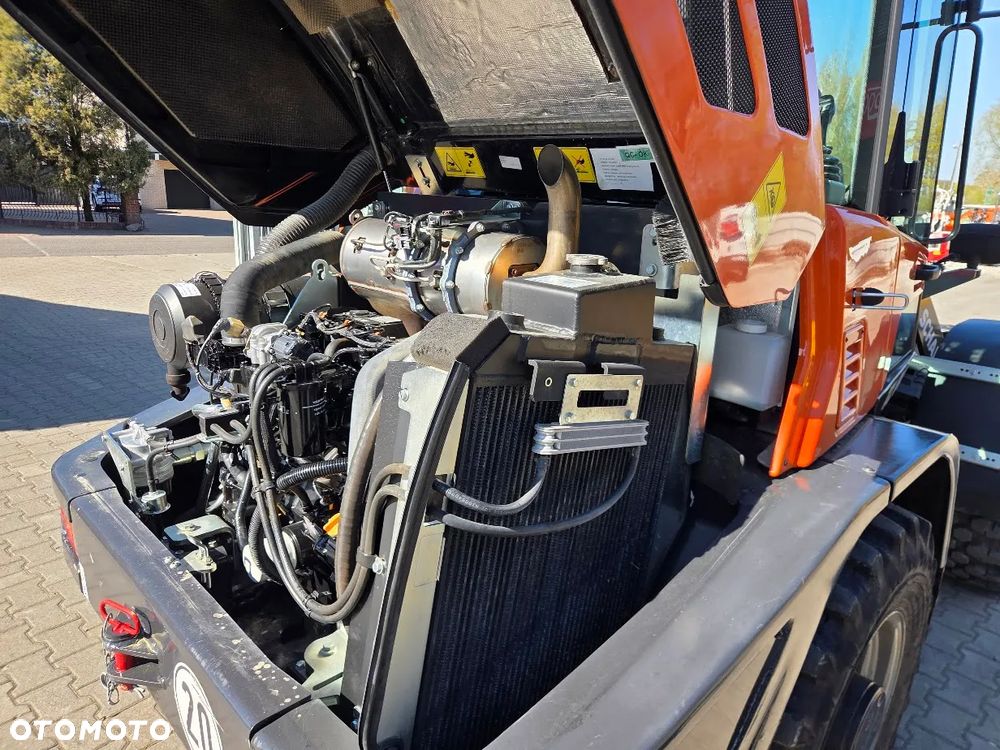 Schaeff Ładowarka Kołowa SCHAEFF TEREX YANMAR TL80 V80 - 19