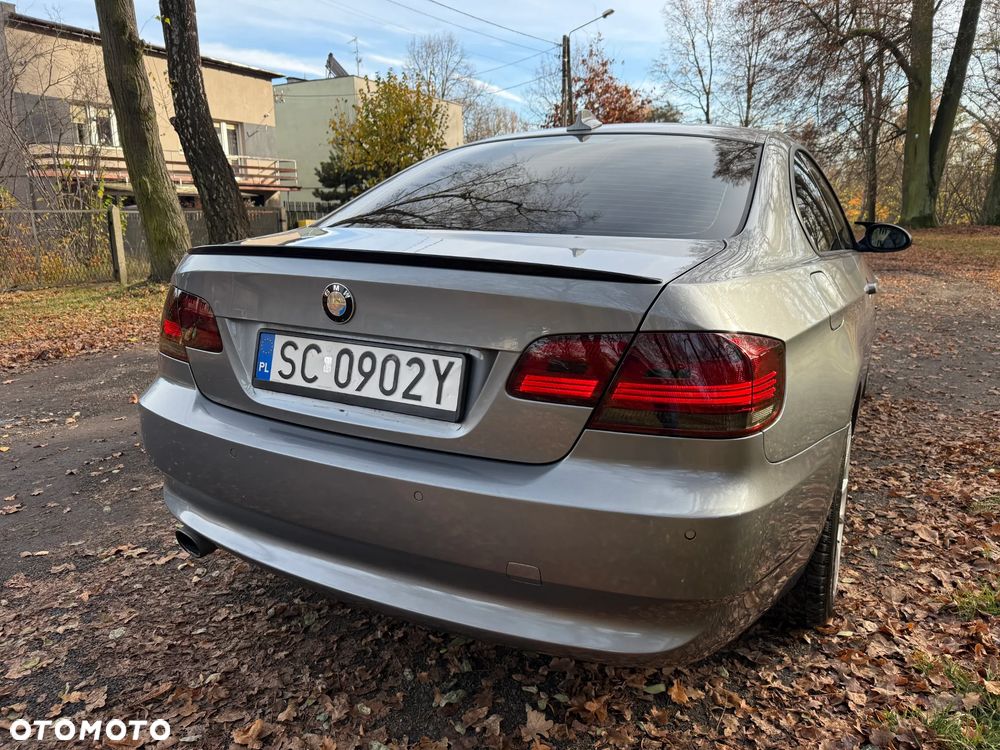 BMW Seria 3 320d xDrive - 11