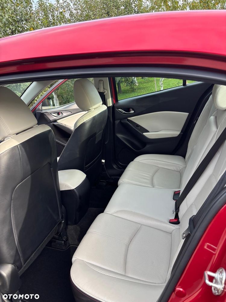 Mazda 3 - 7
