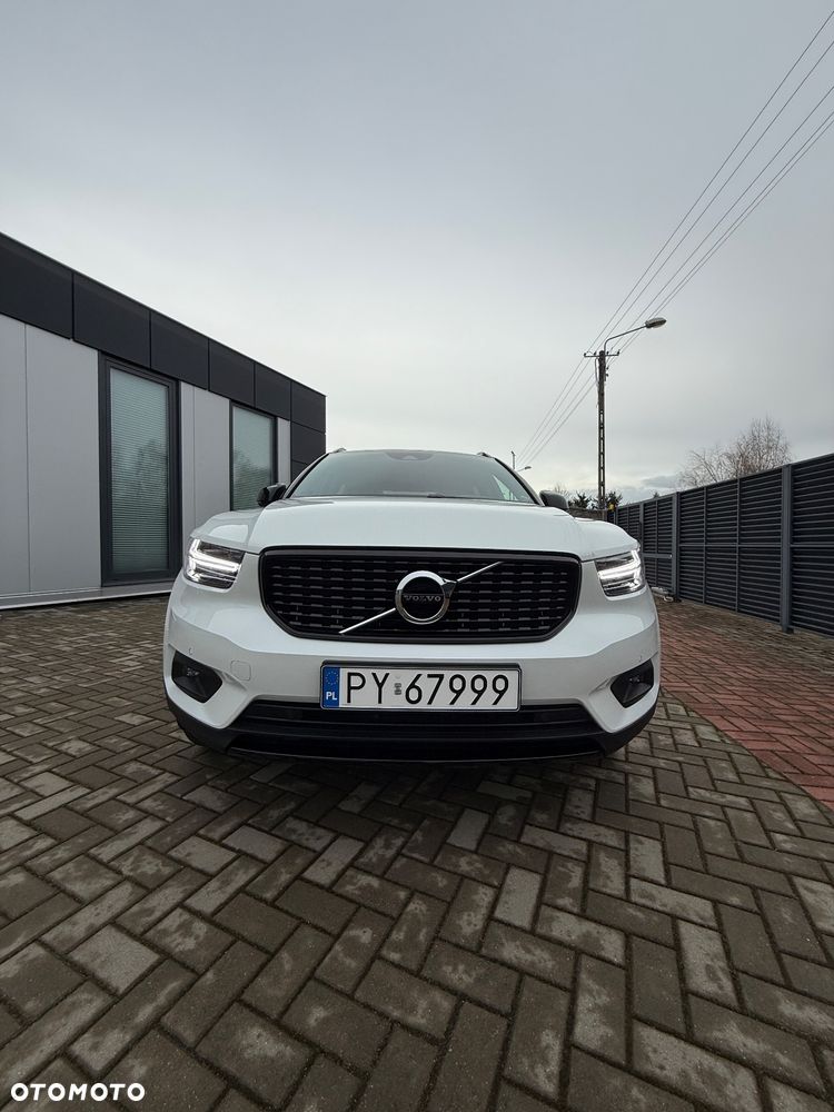 Volvo XC 40 D3 R-Design - 3