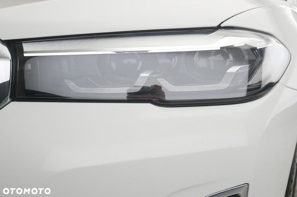 BMW Seria 5 - 13