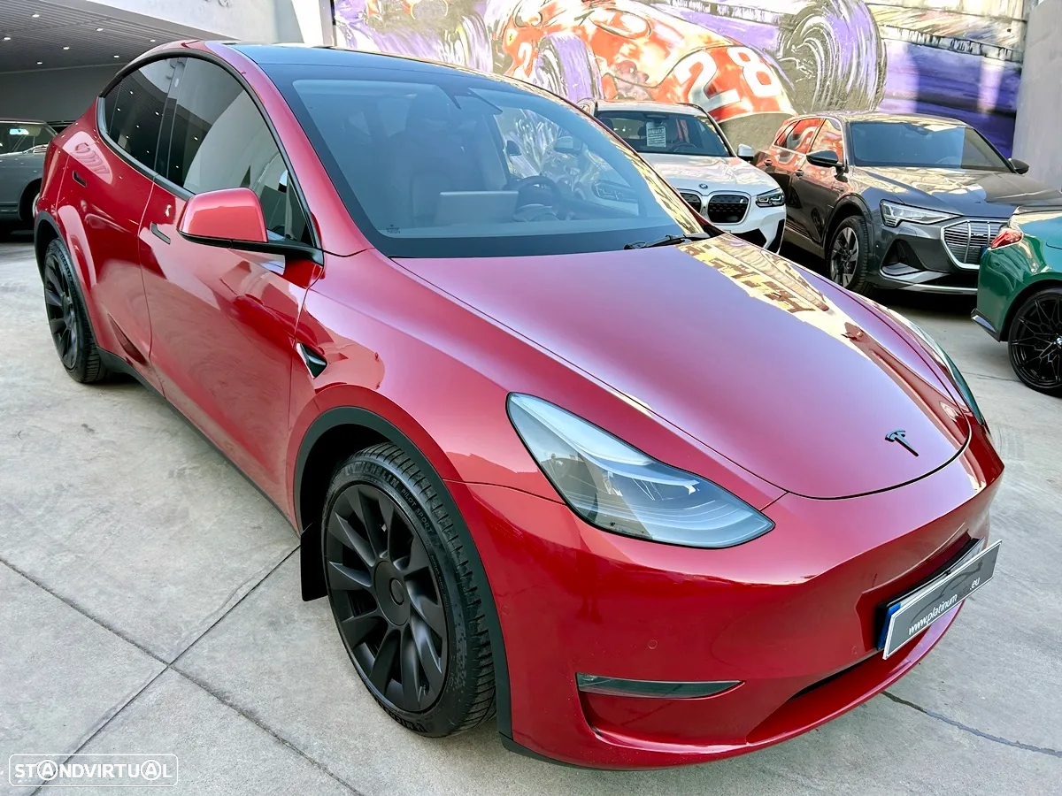 Tesla Model Y Long Range Dual Motor AWD - 36