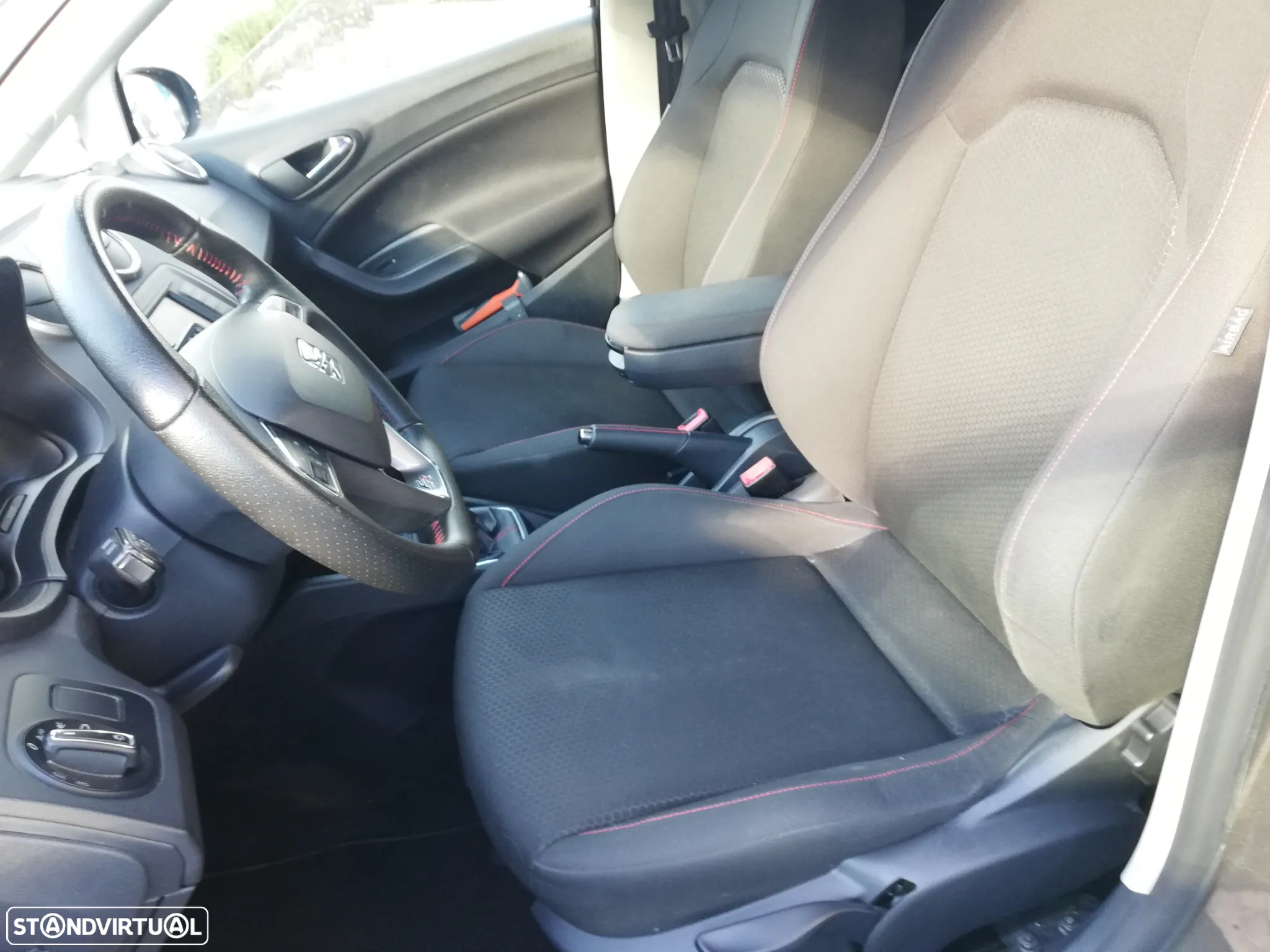 SEAT Ibiza 1.4 TDi Fr - 11