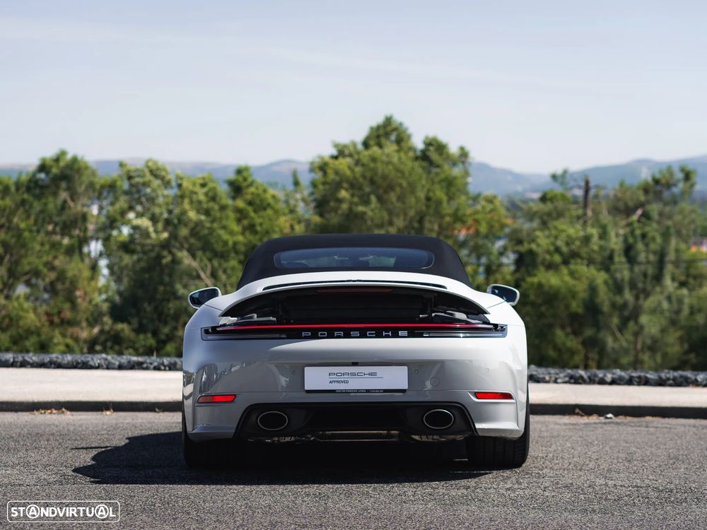 Porsche 911 (992) Carrera - 10
