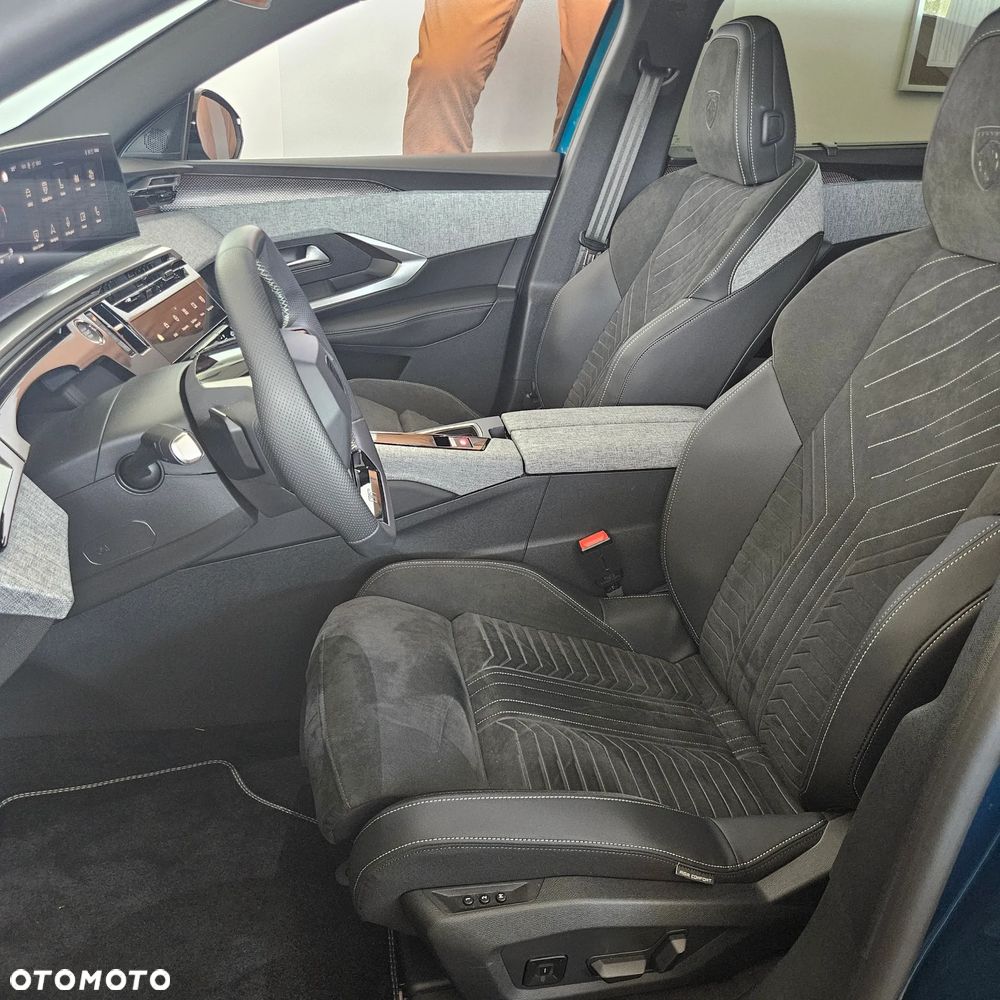 Peugeot 5008 1.2 PureTech mHEV GT S&S e-DCS6 - 17