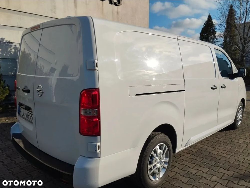 Opel Vivaro Lang - 8
