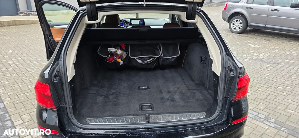 BMW Seria 5 525d Aut. - 12