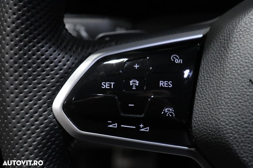 Volkswagen Golf 2.0 TSI OPF DSG GTI - 29