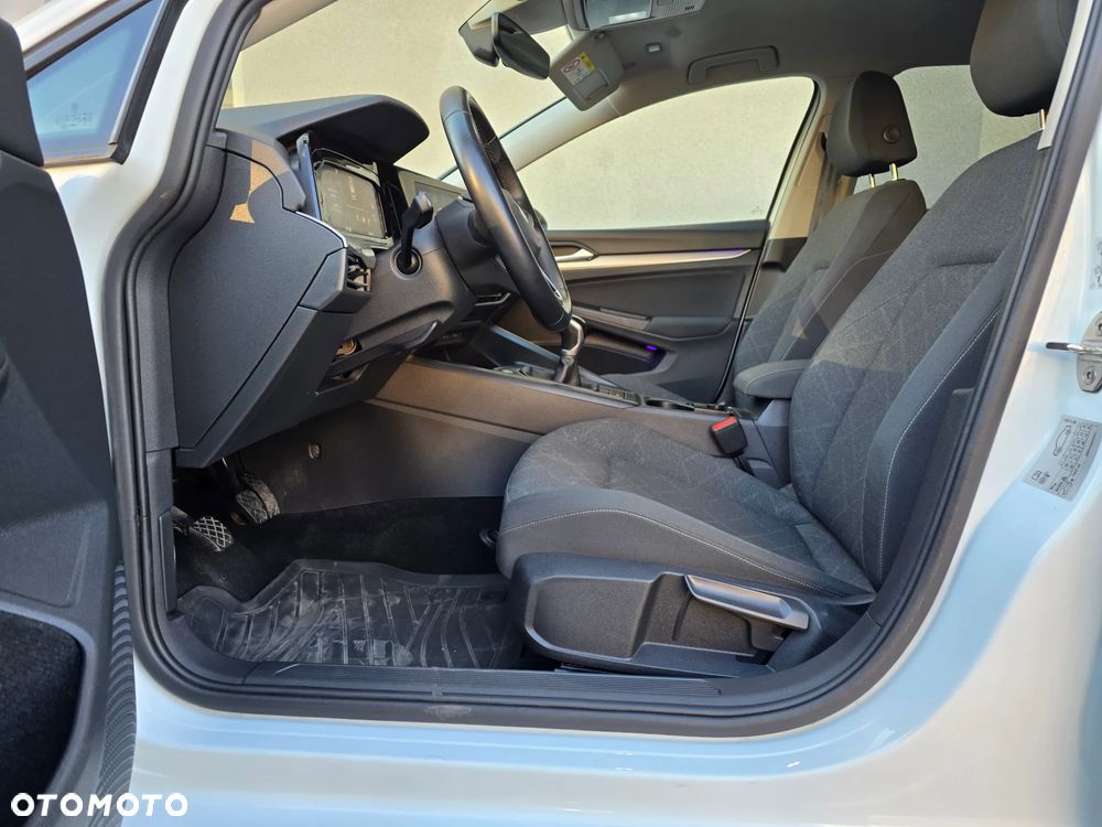 Volkswagen Golf - 12