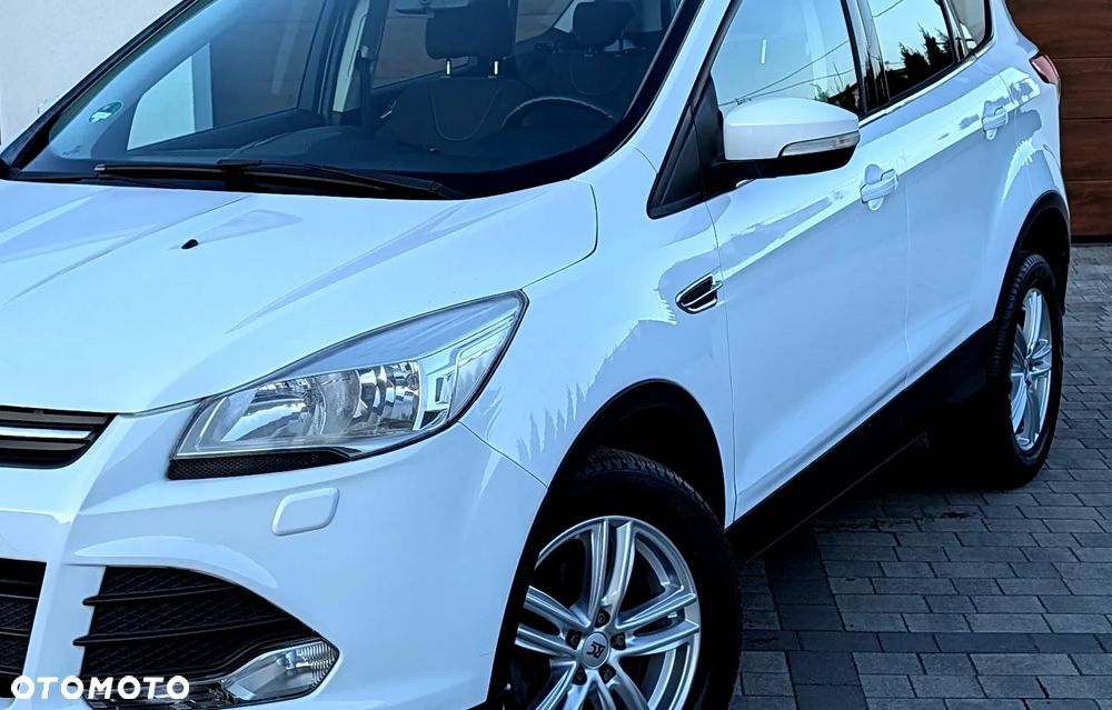 Ford Kuga 1.6 EcoBoost 2x4 Titanium - 19