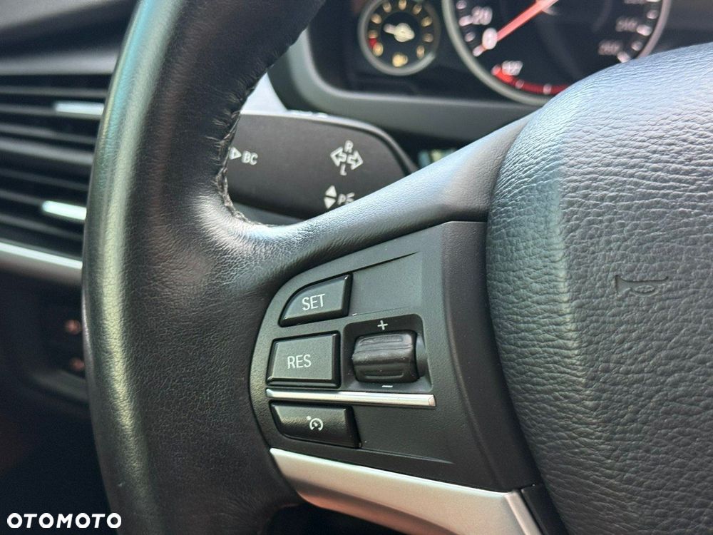 BMW X5 xDrive35i Sport-Aut - 26