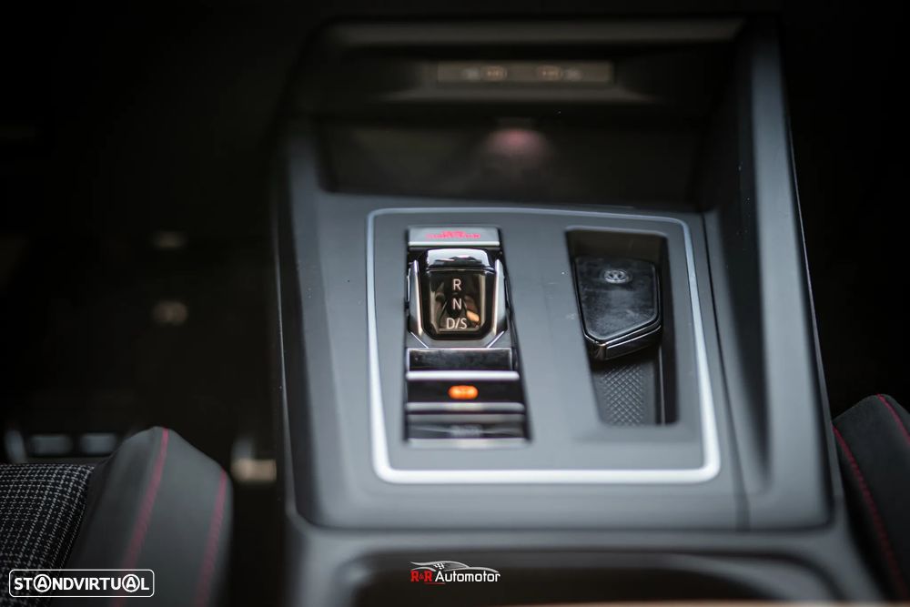 VW Golf 2.0 TSI GTI DSG Performance - 30