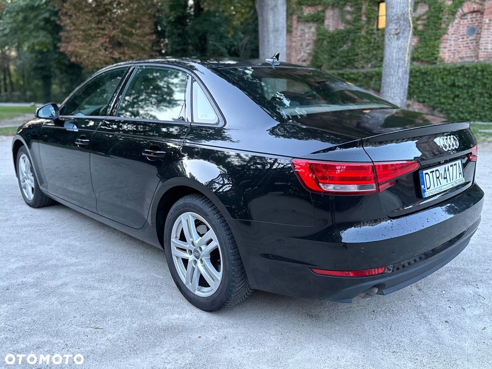 Audi A4 Limousine 2.0 TDI ultra design - 14
