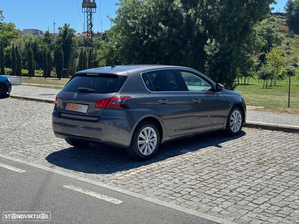 Peugeot 308 - 4