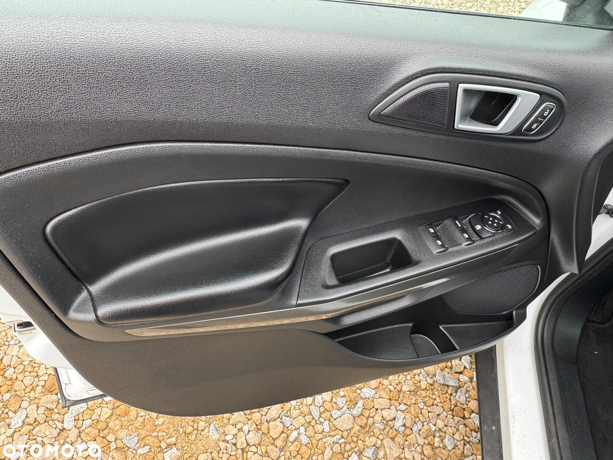 Ford EcoSport 1.0 EcoBoost COOL&CONNECT - 19