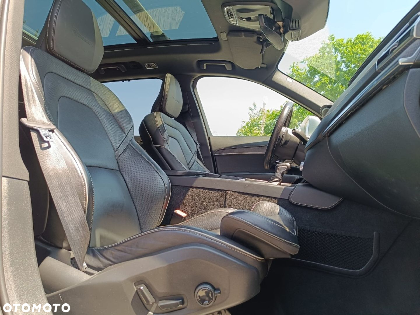 Volvo XC 90 D5 SCR AWD R-Design 7os - 7