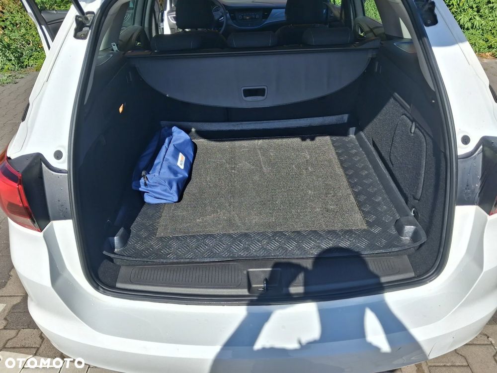 Opel Astra 1.0 T Dynamic S&S - 15