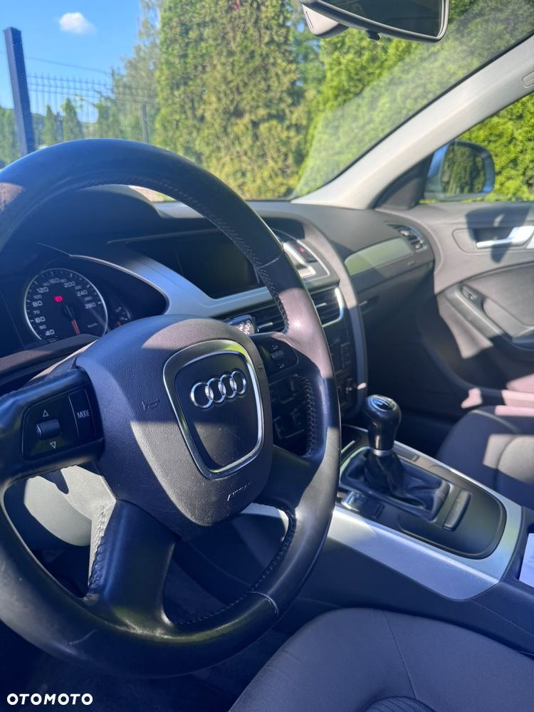 Audi A4 Avant - 9