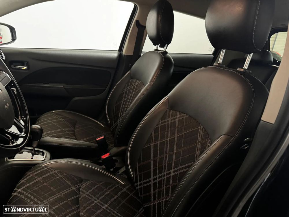 Mitsubishi Space Star 1.2 Intense CVT - 48