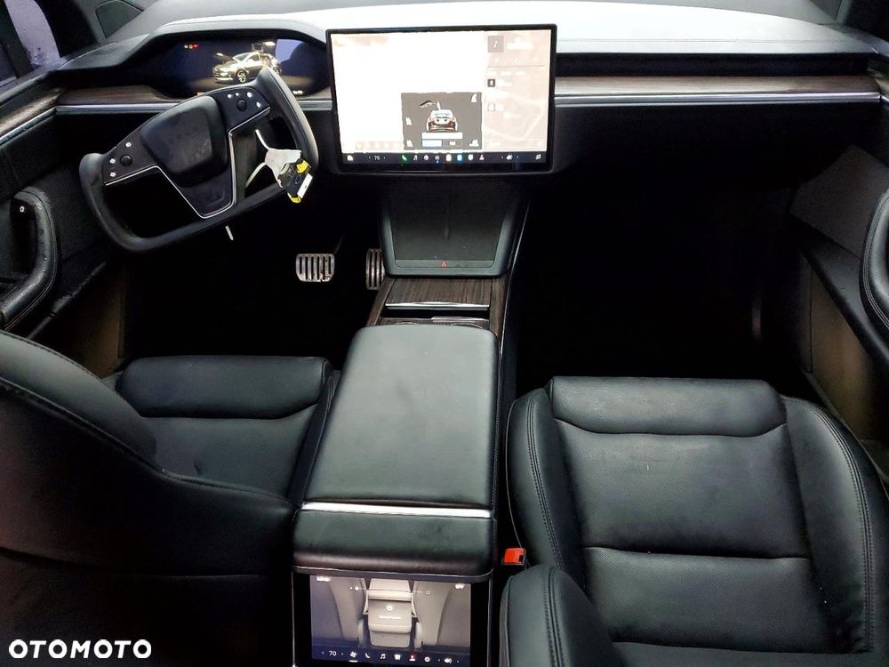 Tesla Model X - 7