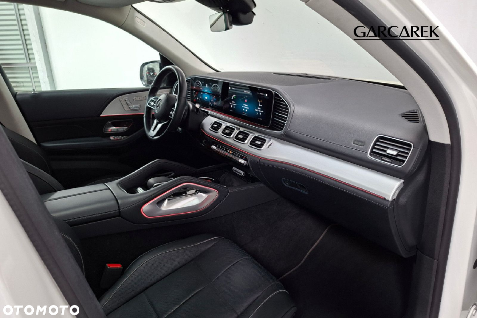 Mercedes-Benz GLE - 22