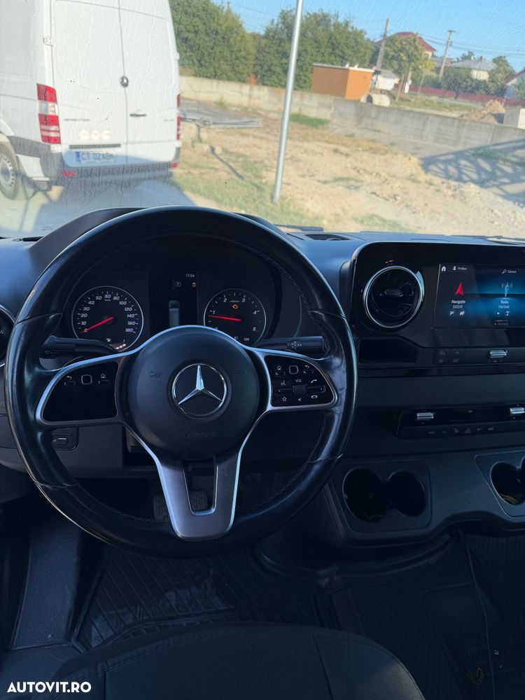 Mercedes-Benz Sprinter - 7