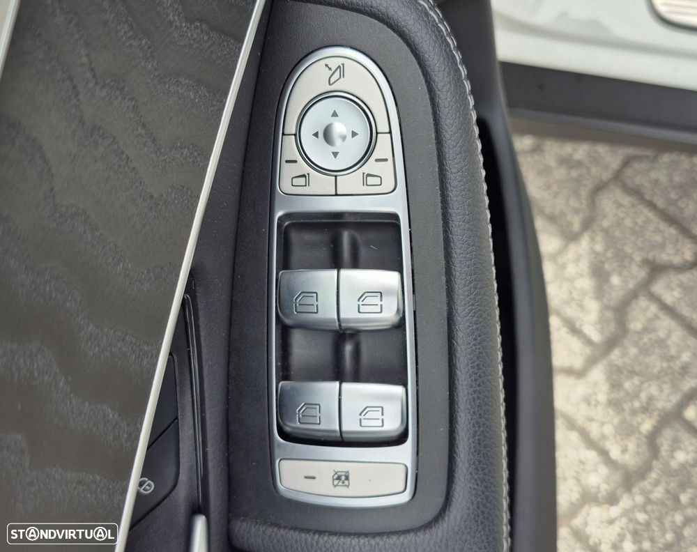 Mercedes-Benz GLC 300 de 4Matic 9G-TRONIC AMG Line Plus - 11