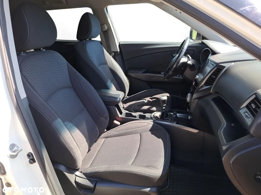 SsangYong/KGM XLV - 12