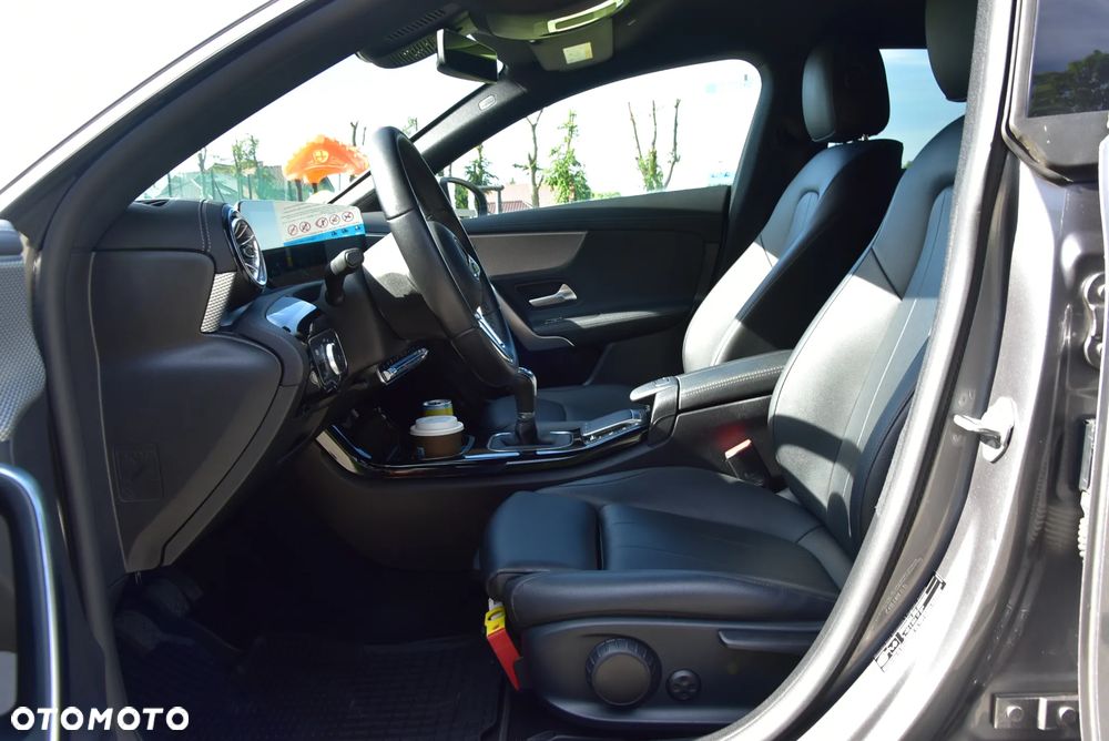 Mercedes-Benz CLA 200 d Edition 2022 - 15