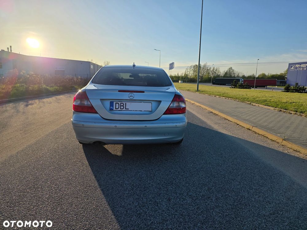 Mercedes-Benz CLK - 6