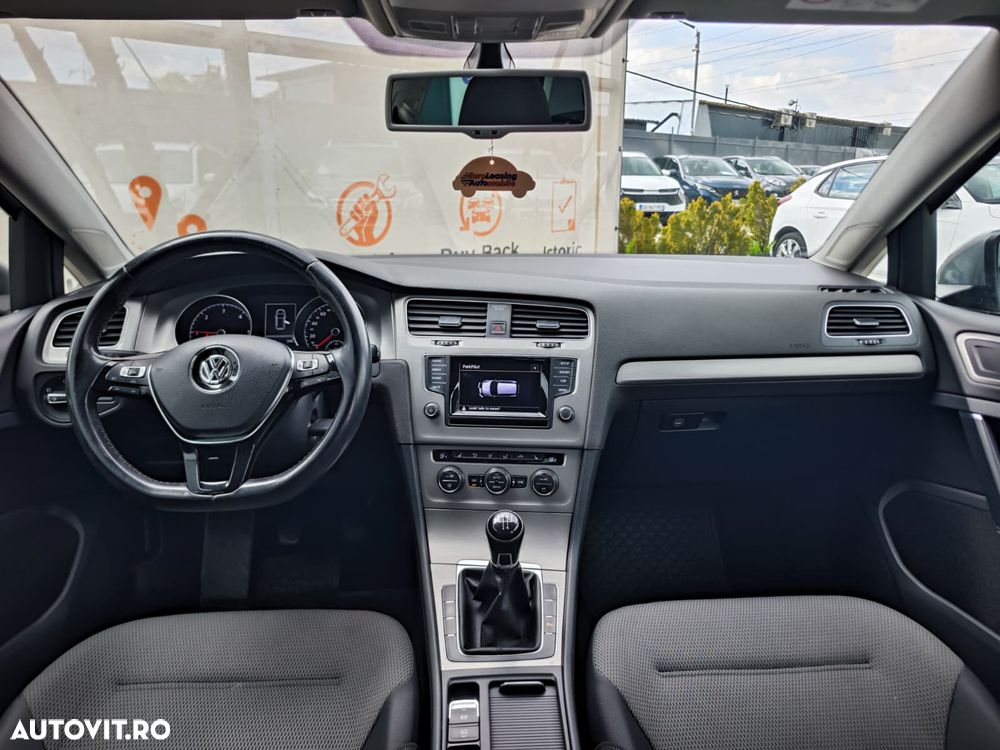 Volkswagen Golf 1.6 TDI DPF BMT Comfortline - 17