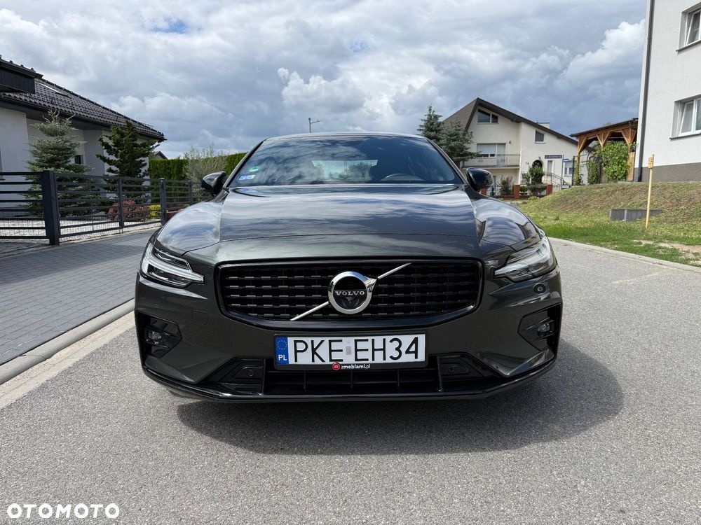 Volvo S60 B4 B R-Design - 3