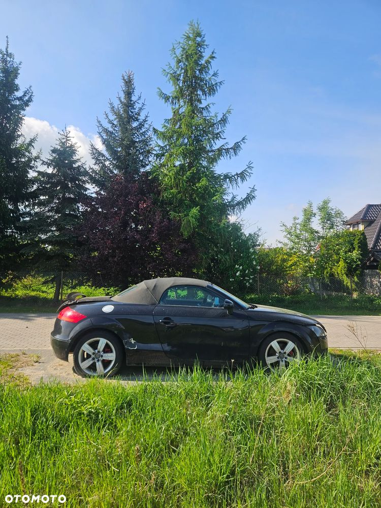 Audi TT Roadster - 3