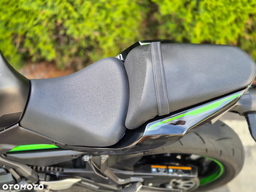 Kawasaki Z 650 - 25