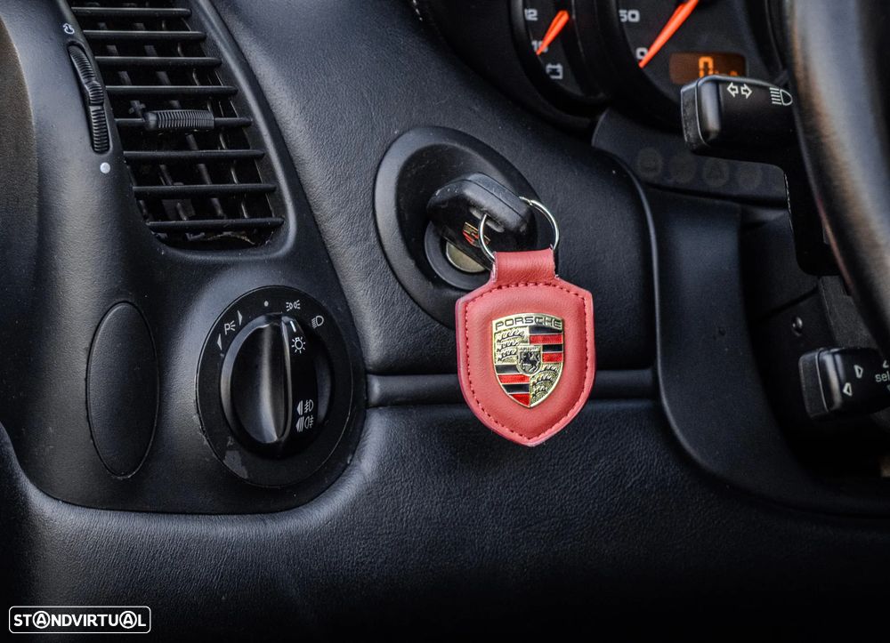 Porsche 911 (996) Carrera Cabrio - 23