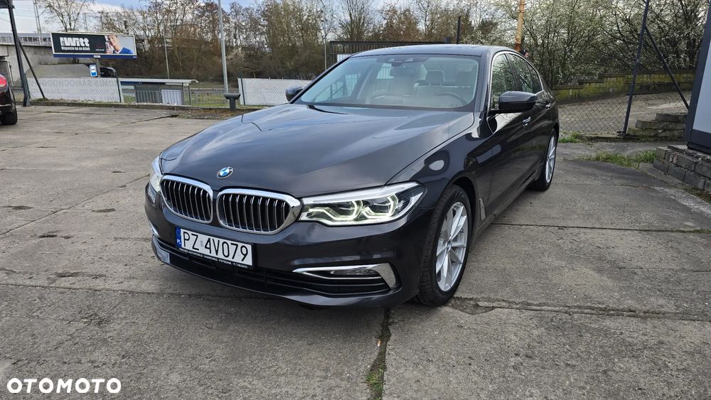 BMW Seria 5 530i Luxury Line - 13