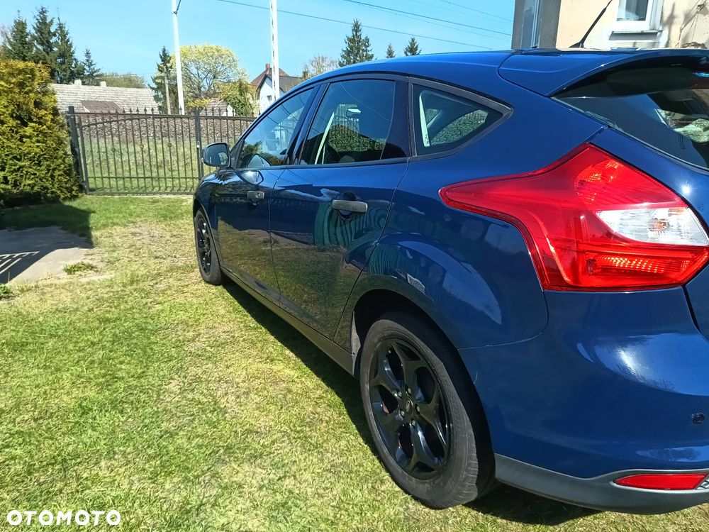 Ford Focus 1.6 Trend - 23