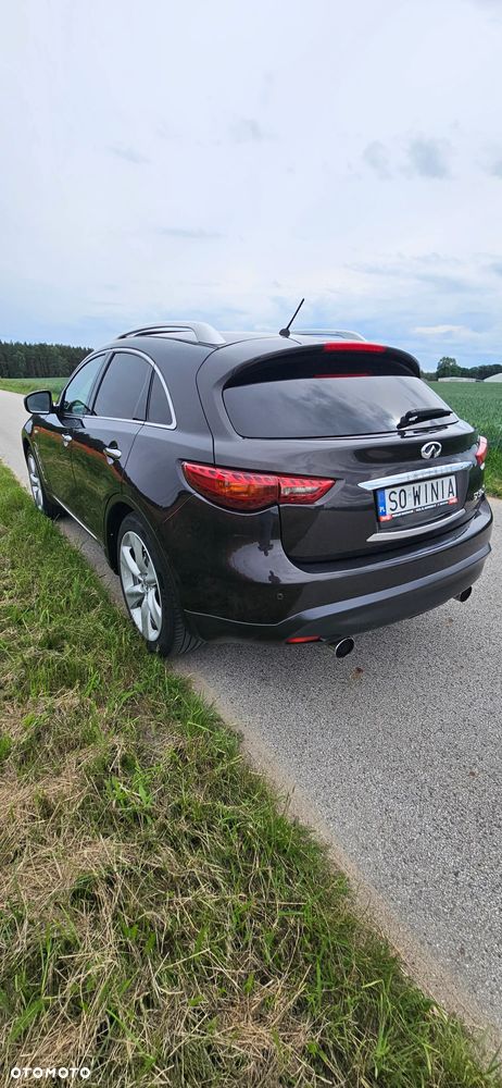Infiniti FX FX30d S - 9